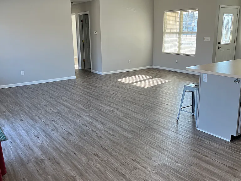 2605 Widaman St — Photo 3