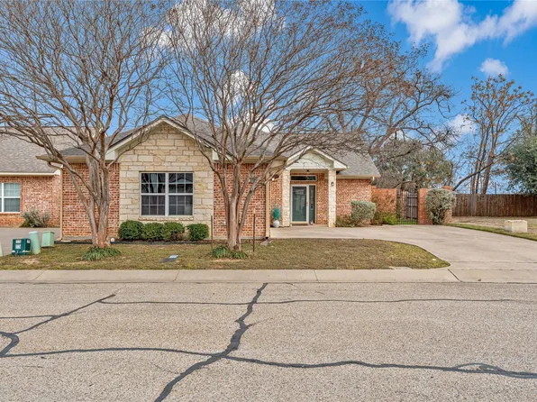 328 Wagon Wheel Cir, Waco, TX 76706