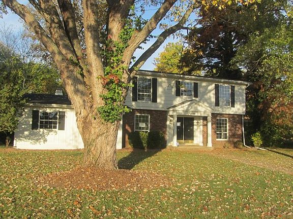 5th image of 200 N Parrish Ln