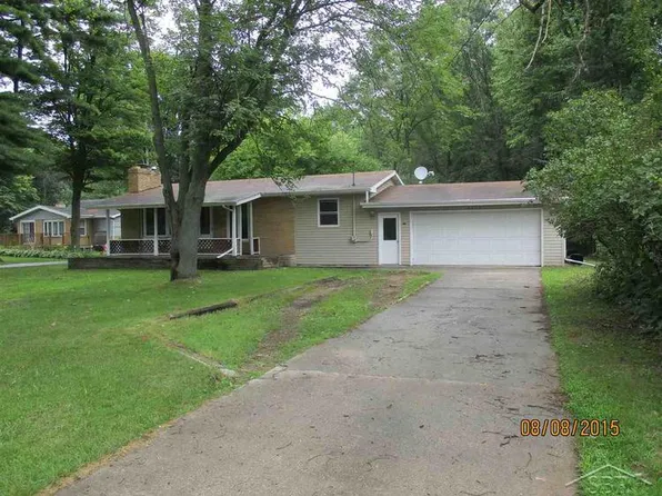 3675 S Towerline Rd, Bridgeport, MI 48722
