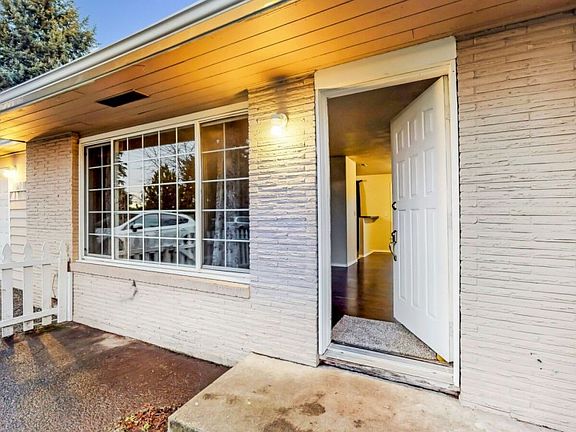 4th image of 11211 8th Avenue Ct S