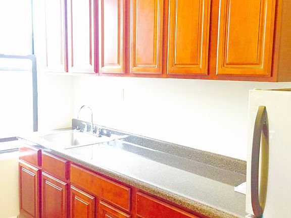 3rd image of 2537 Bedford Ave APT 3B