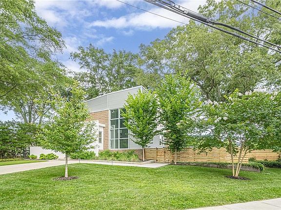 4th image of 2269 Briarwood Hills Dr NE