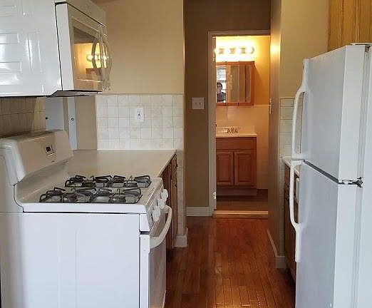 2nd image of 1670 Bell Blvd Floor 4
