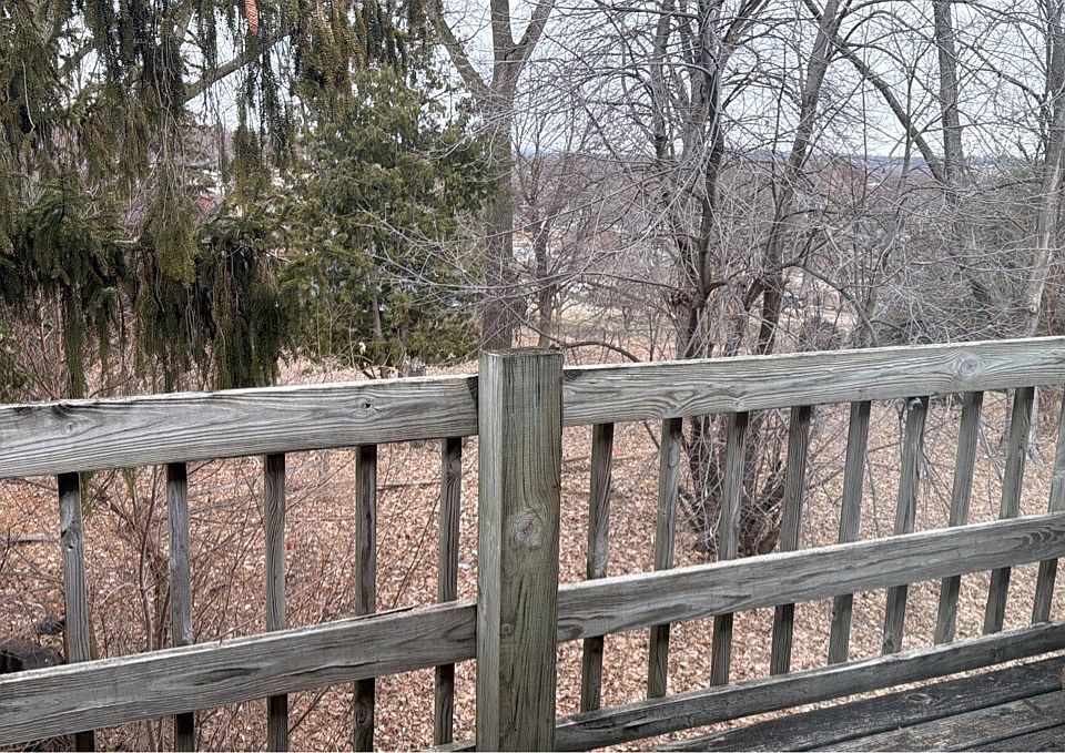 1st image of 512 Breezy Point Dr #10889011