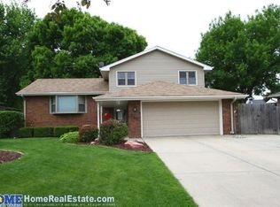 5211 Bison Dr, Lincoln, NE 68516