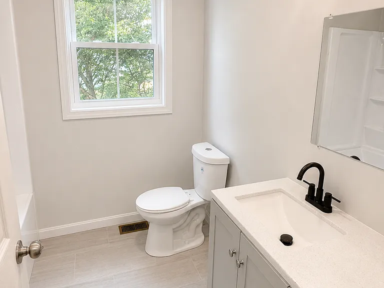134 Florence St #1 — Photo 14