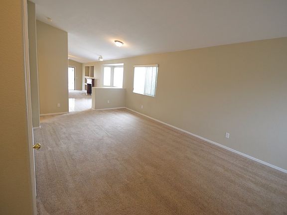 4th image of 16406 N 137th Dr