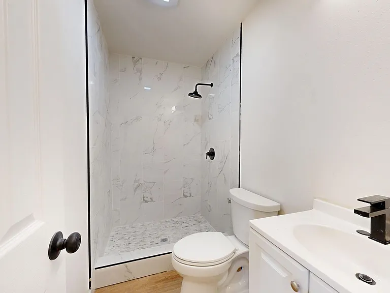 407 W Pine St — Photo 15