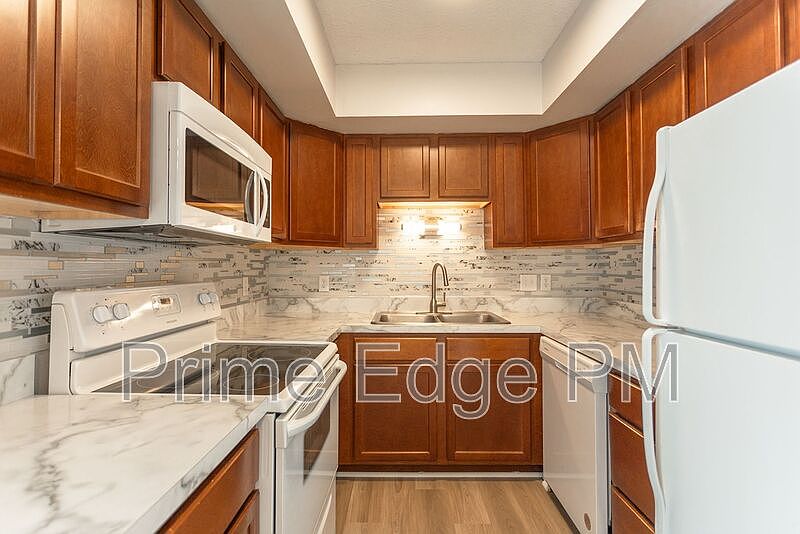 1st image of 6235 Holdrege St APT A3