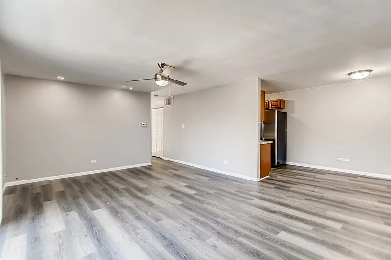 2 bed, 1.0 bath, 1000 sqft, $2,300 — Photo 2