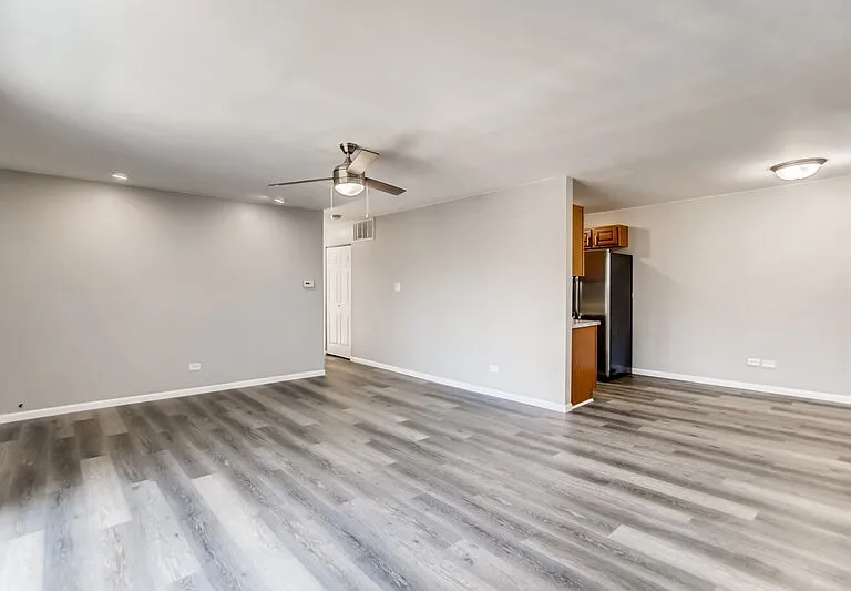 7927 163rd Ct — Photo 2
