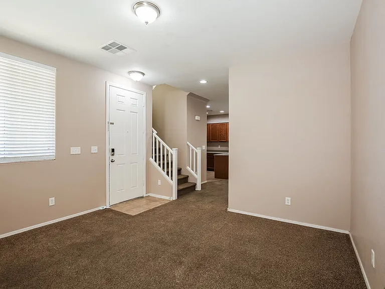 948 Wembly Hills Pl — Photo 4
