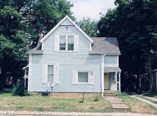606 E Oakland Ave, Bloomington, IL