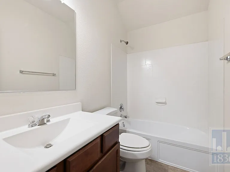 18713 Falcon Pointe Blvd — Photo 32