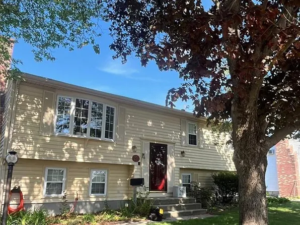 191 Claypool Dr, Warwick, RI 02886