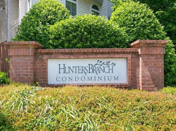 2931 Deer Hollow Way Unit 208, Fairfax, VA 22031