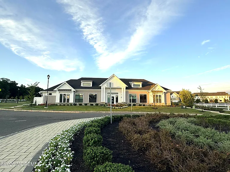 7 Colt Ln — Photo 32