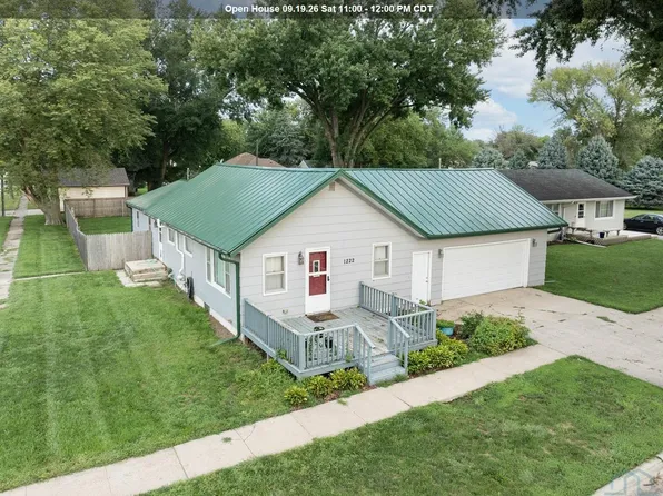 1222 5th St, Onawa, IA 51040