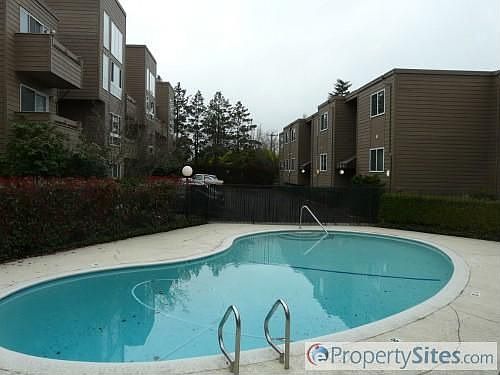 1st image of 5844 NE 75th St Unit A311