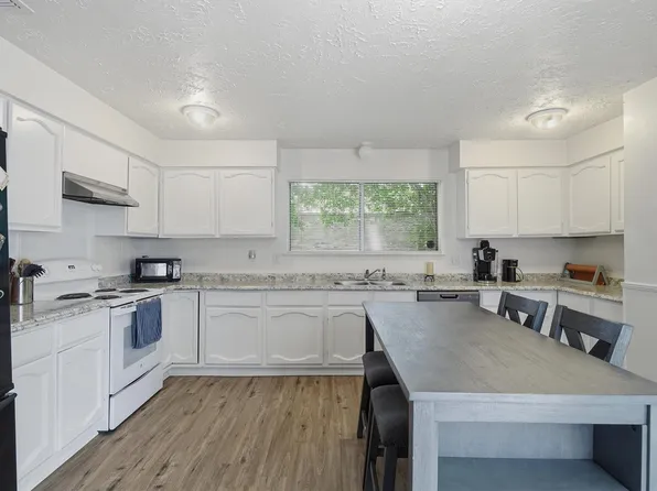 16131 Highlander Dr, Houston, TX 77082