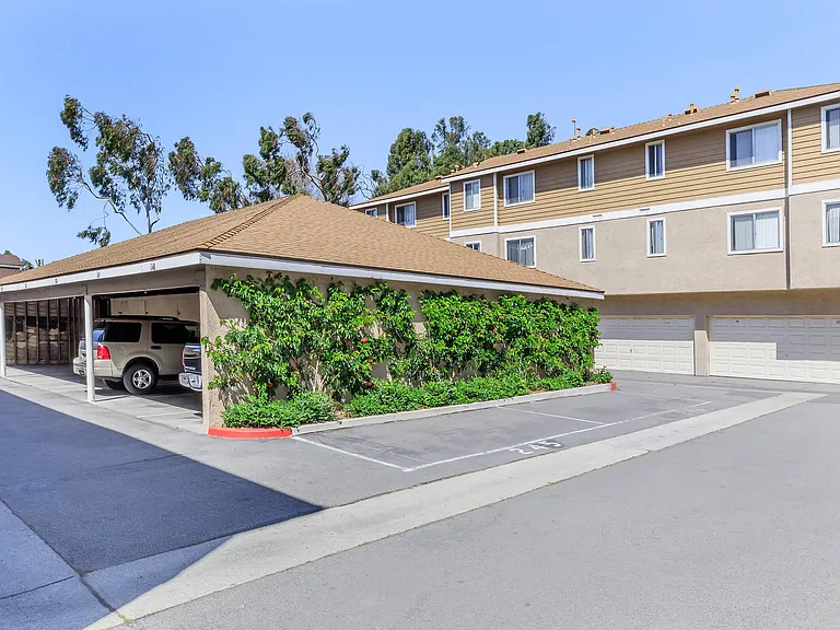 Vintage Woods Apartments — Photo 6