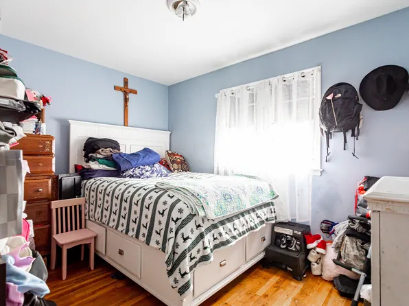 27 Bascom Place image 9 of 25