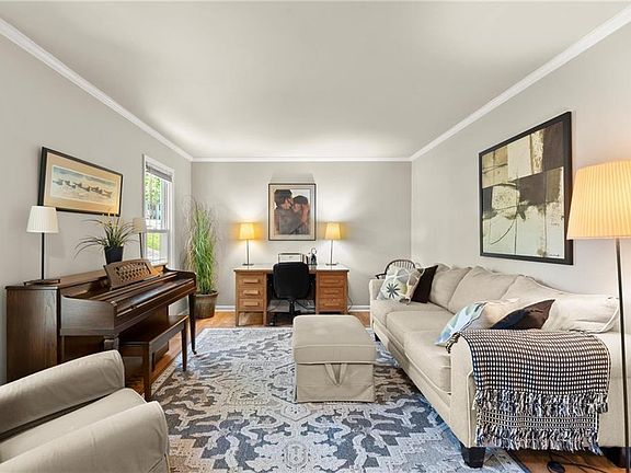 5th image of 3666 Chestnut Ridge Ct
