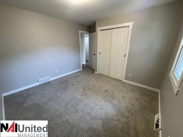 2811 S Lemon St — Photo 8