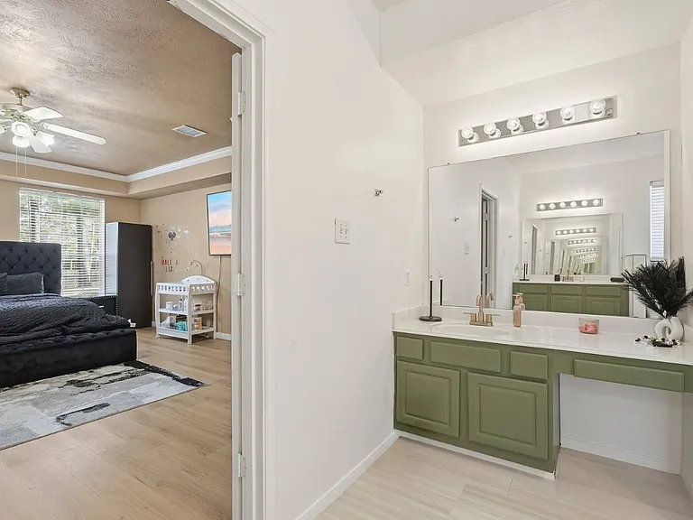 7903 Palmer Place Ln — Photo 13