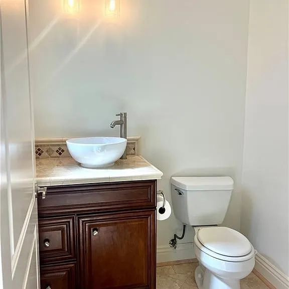 25292 De Salle St — Photo 17