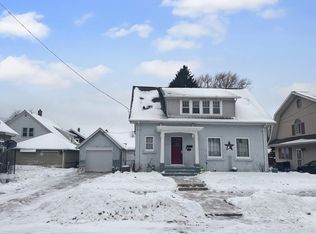 2708 School St, Two Rivers, WI 54241