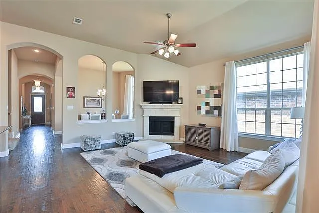 2529 Brandon Dr — Photo 23