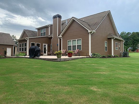 Huge concrete patio, rear