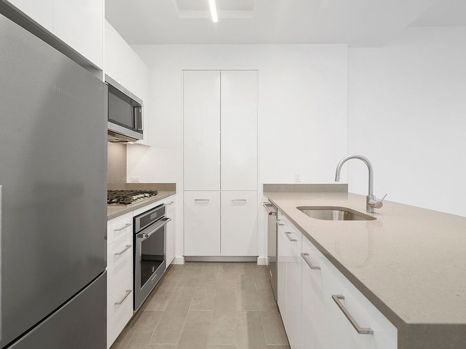 1st image of 42 W 33rd St APT 5F