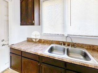 801 W 105th St, Los Angeles, CA 90044