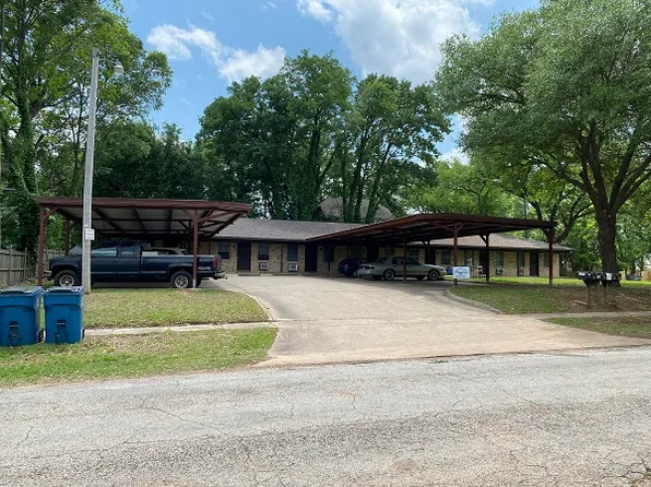 1004 E Bowie St #F, Marshall, TX 75670