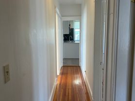 33 Shannon St