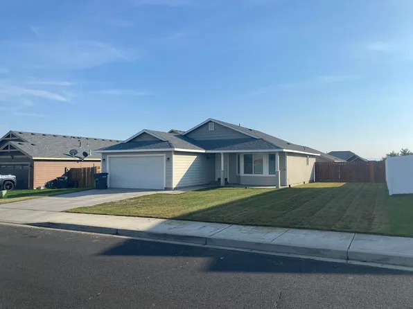 1311 Pear Ln, Sunnyside, WA 98944