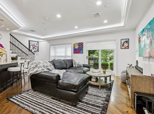 9 Marquis Ct #9, Edgewater, NJ 07020