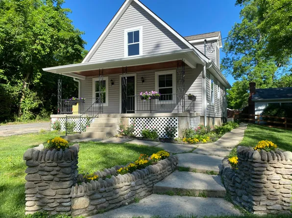 264 E Broadway St, Loveland, OH 45140