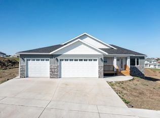 2108 Monarch Ave, Bismarck, ND 58503