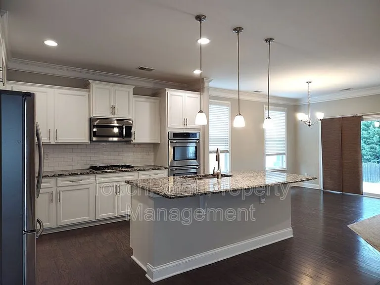9310 Inverness Rd — Photo 4