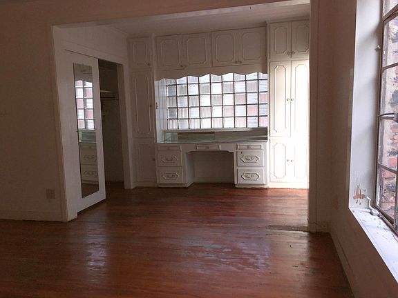 Master BR (Dressing Area)