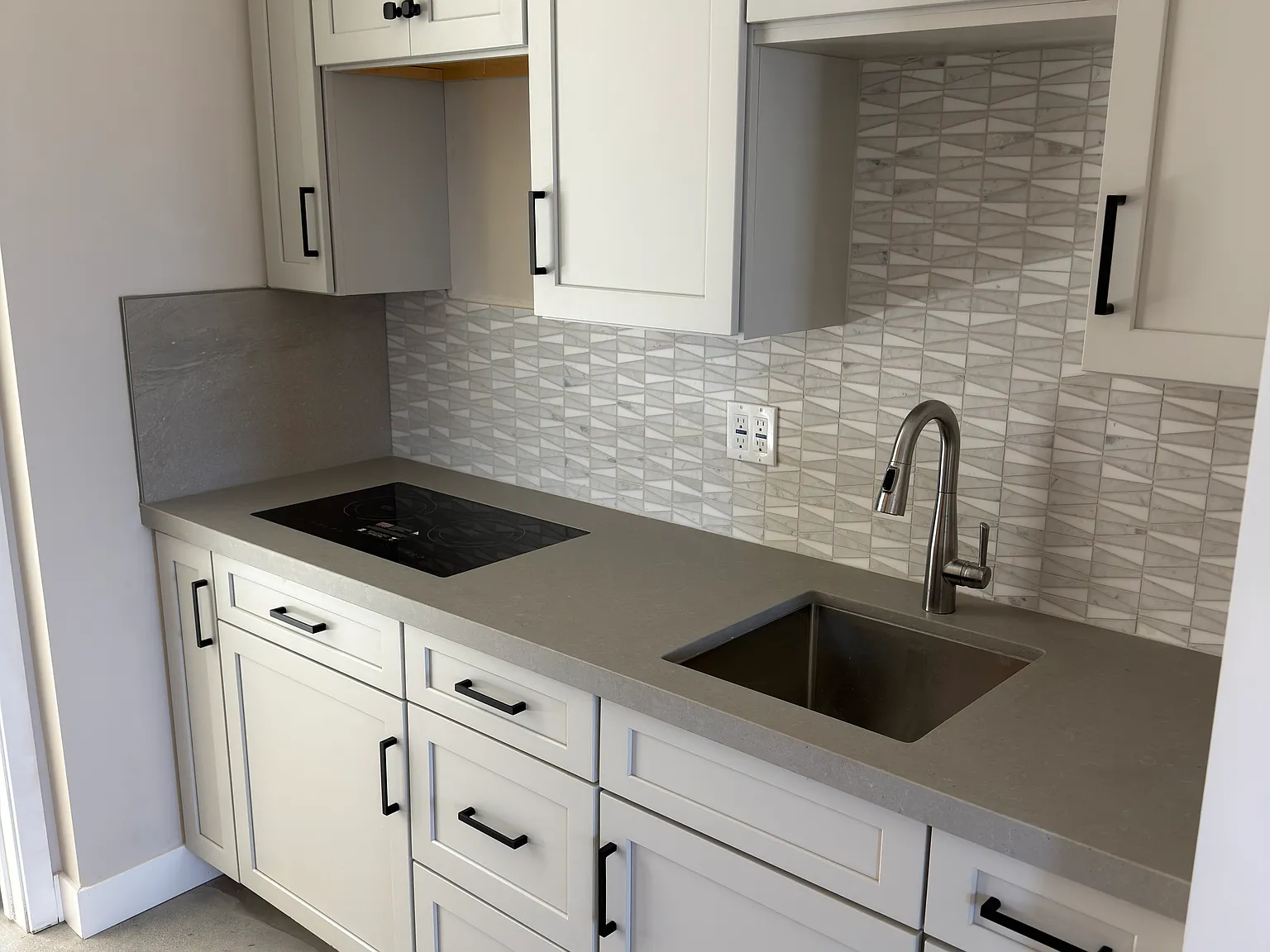 3 bed, 1794 sqft, $7,995 — Photo 3