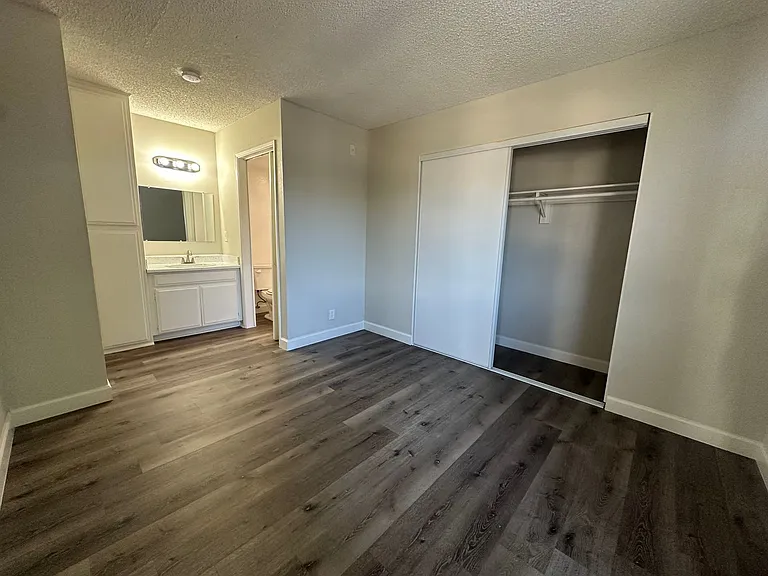 Lassen Carriage House LLC — Photo 16