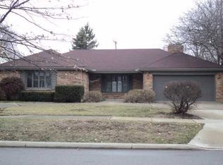 215 E Wayne St, Maumee, OH 43537