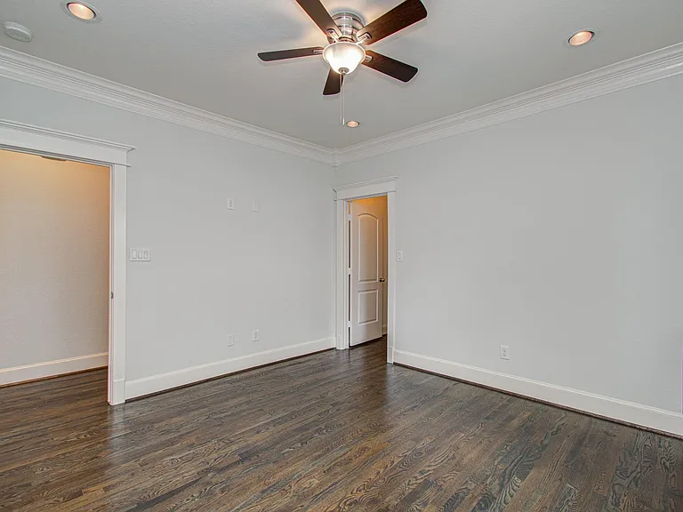 1012 Robbie St — Photo 28