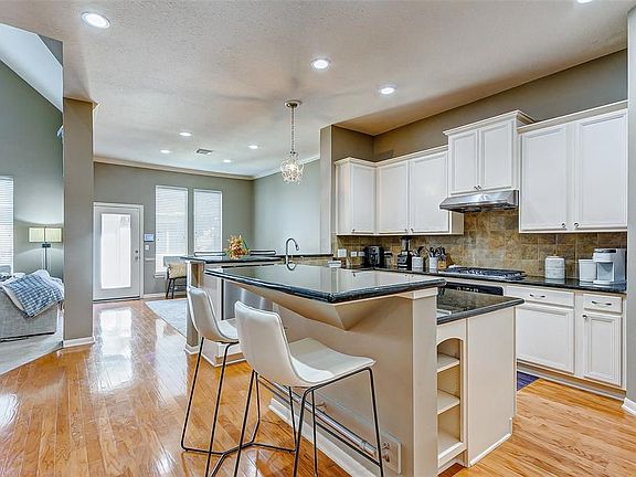 5th image of 2614 Arbor Hill Ln