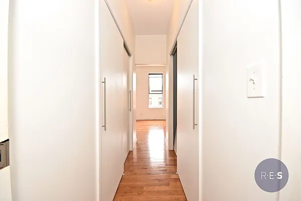 Rented by RES New York | media 23